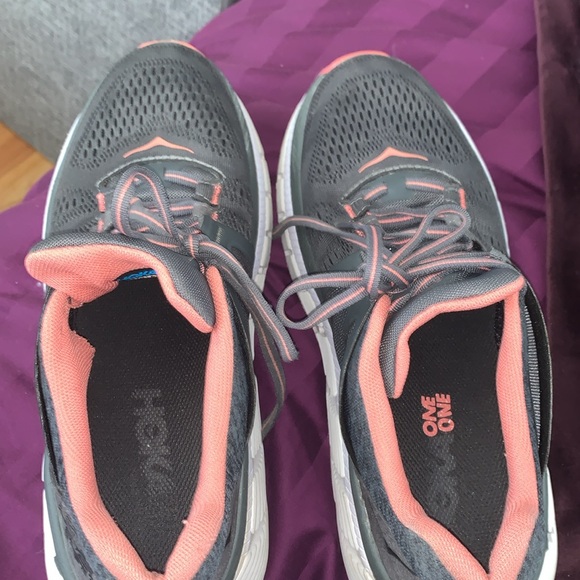 HOKA GAVIOTA 2 , WOMANS SNEAKERS SIZE 9.5 PREowned - Picture 6 of 6